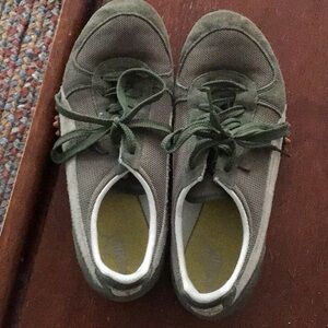 Puma Olive Green Sneakers